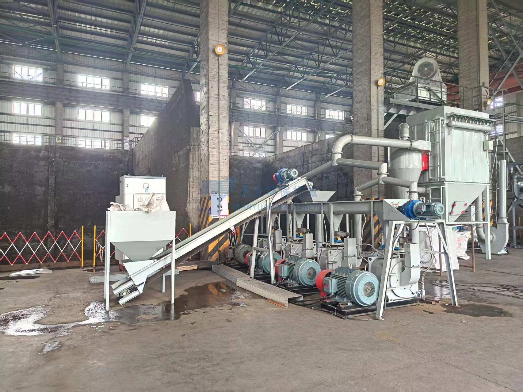 Molino para polvo de zinc en las instalaciones del cliente